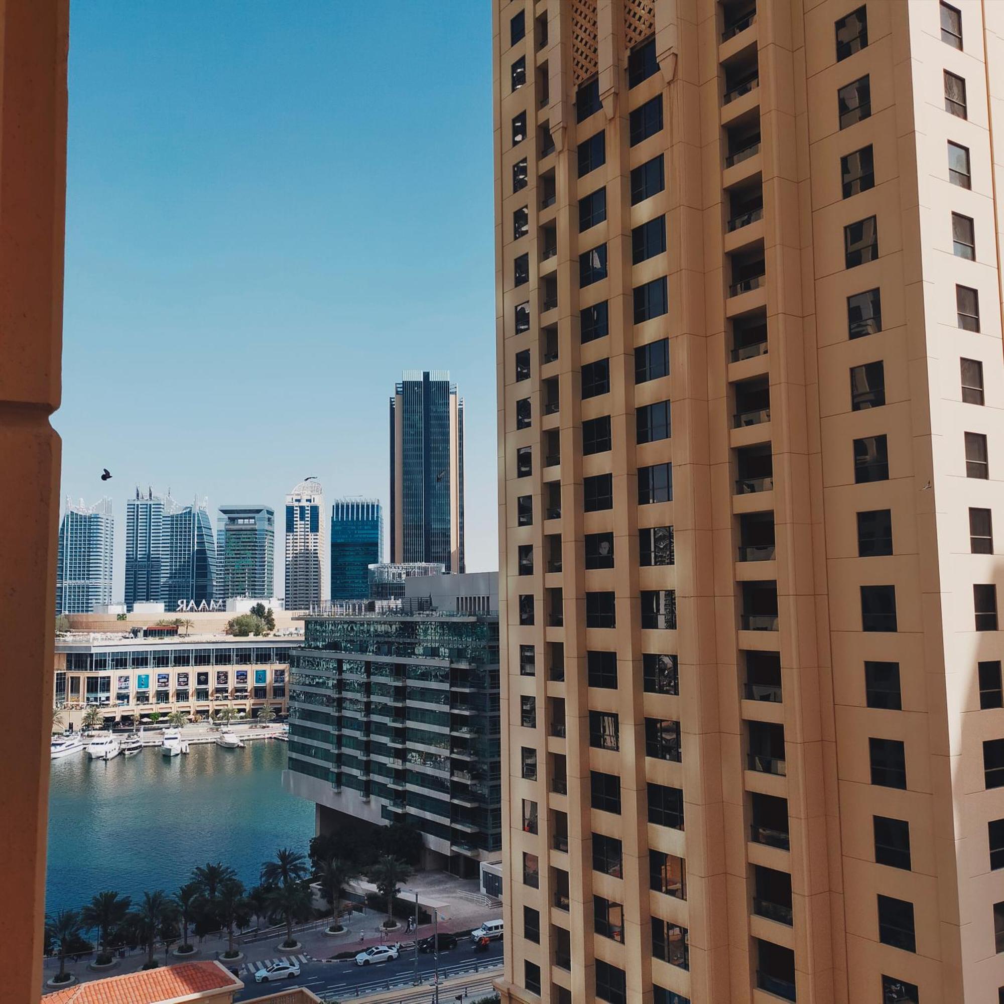 Sea La Vie Hostel Dubai Bagian luar foto
