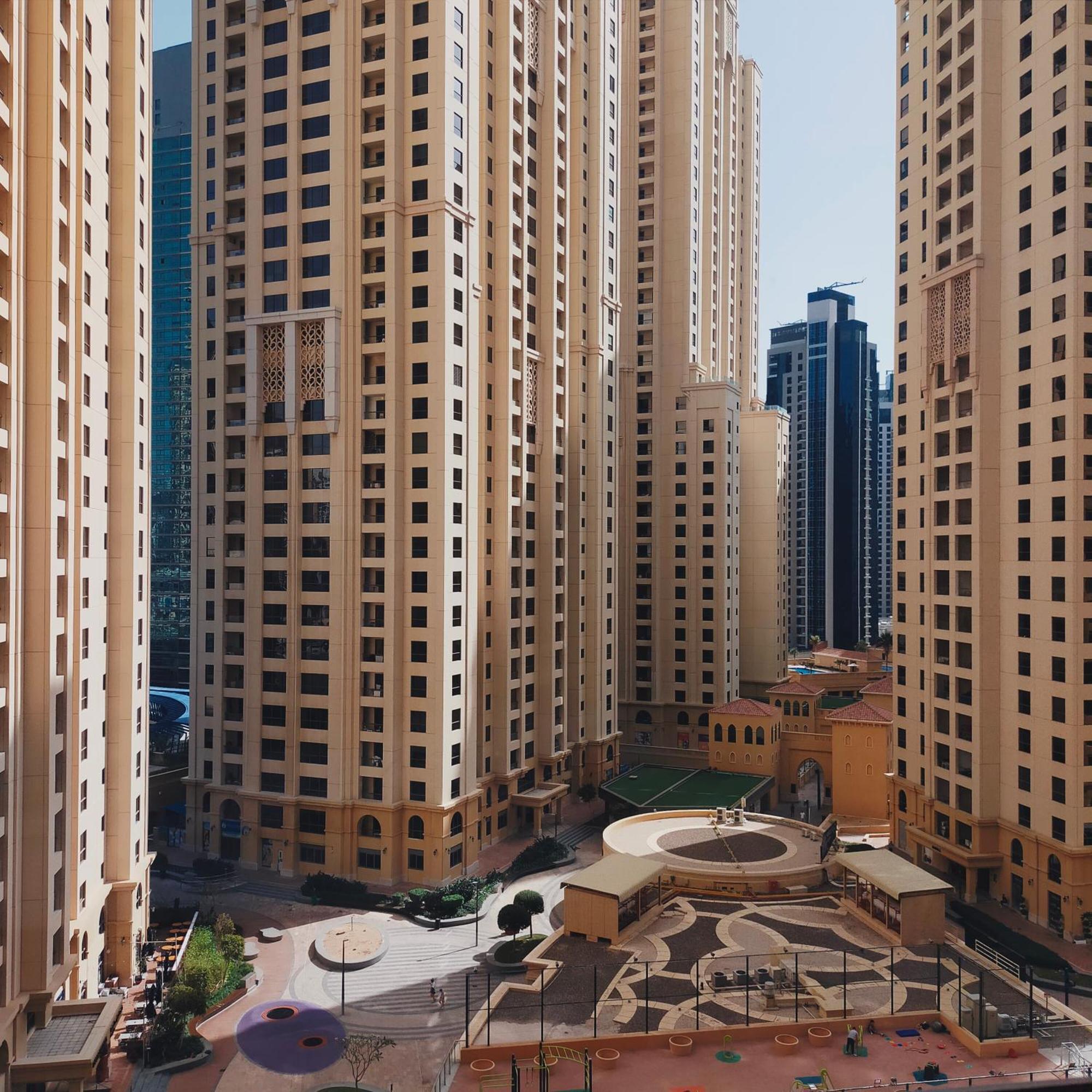 Sea La Vie Hostel Dubai Bagian luar foto