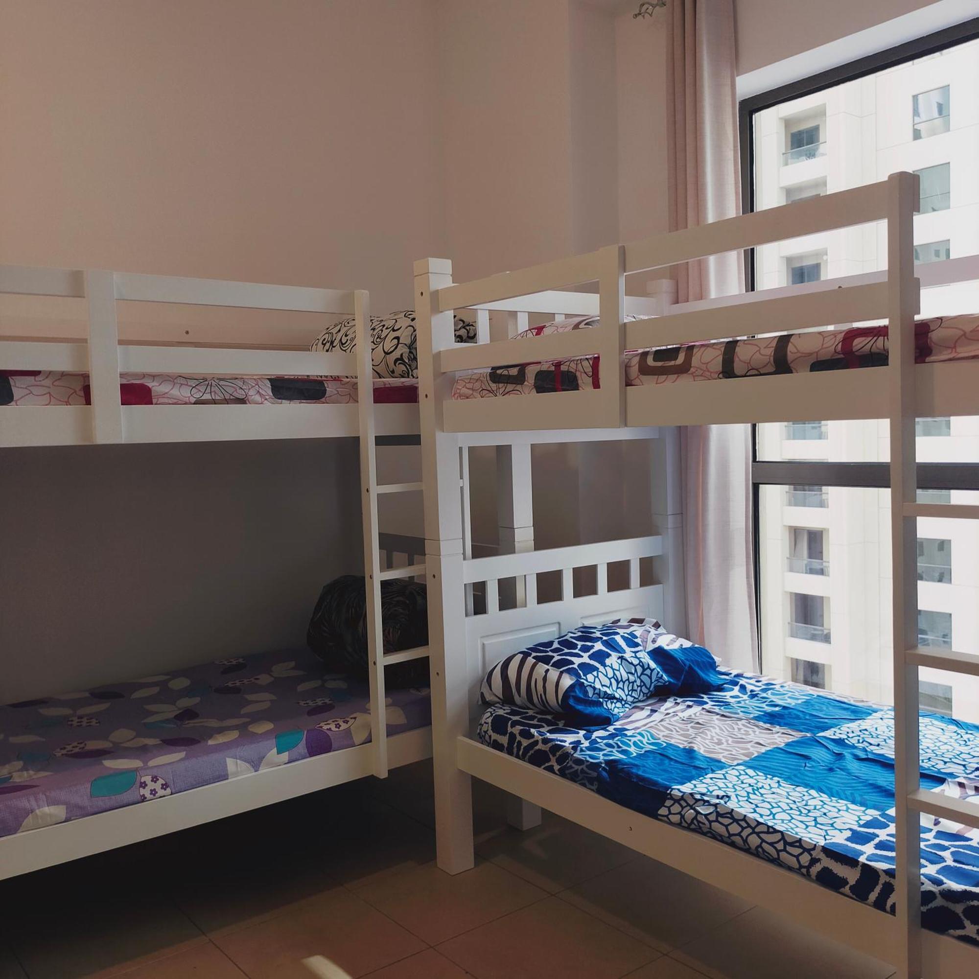 Sea La Vie Hostel Dubai Bagian luar foto
