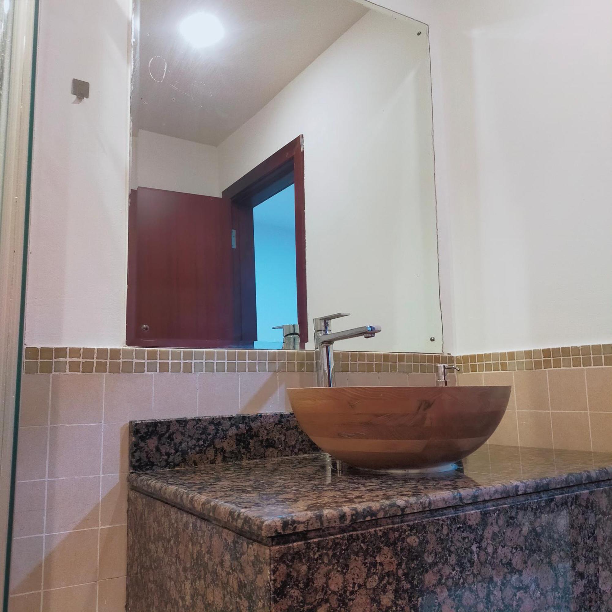 Sea La Vie Hostel Dubai Bagian luar foto