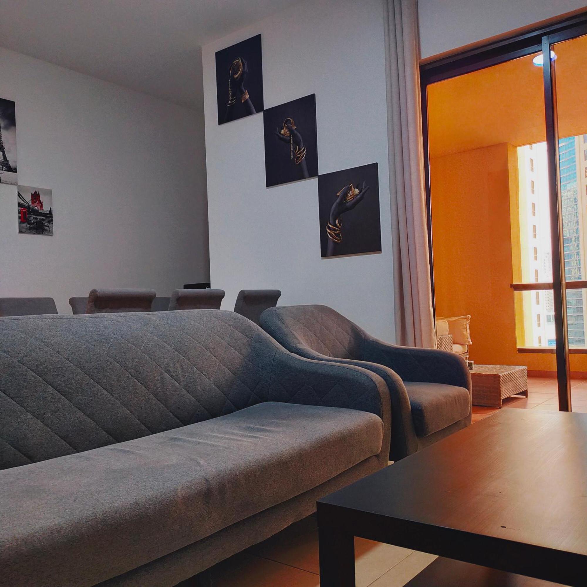 Sea La Vie Hostel Dubai Bagian luar foto