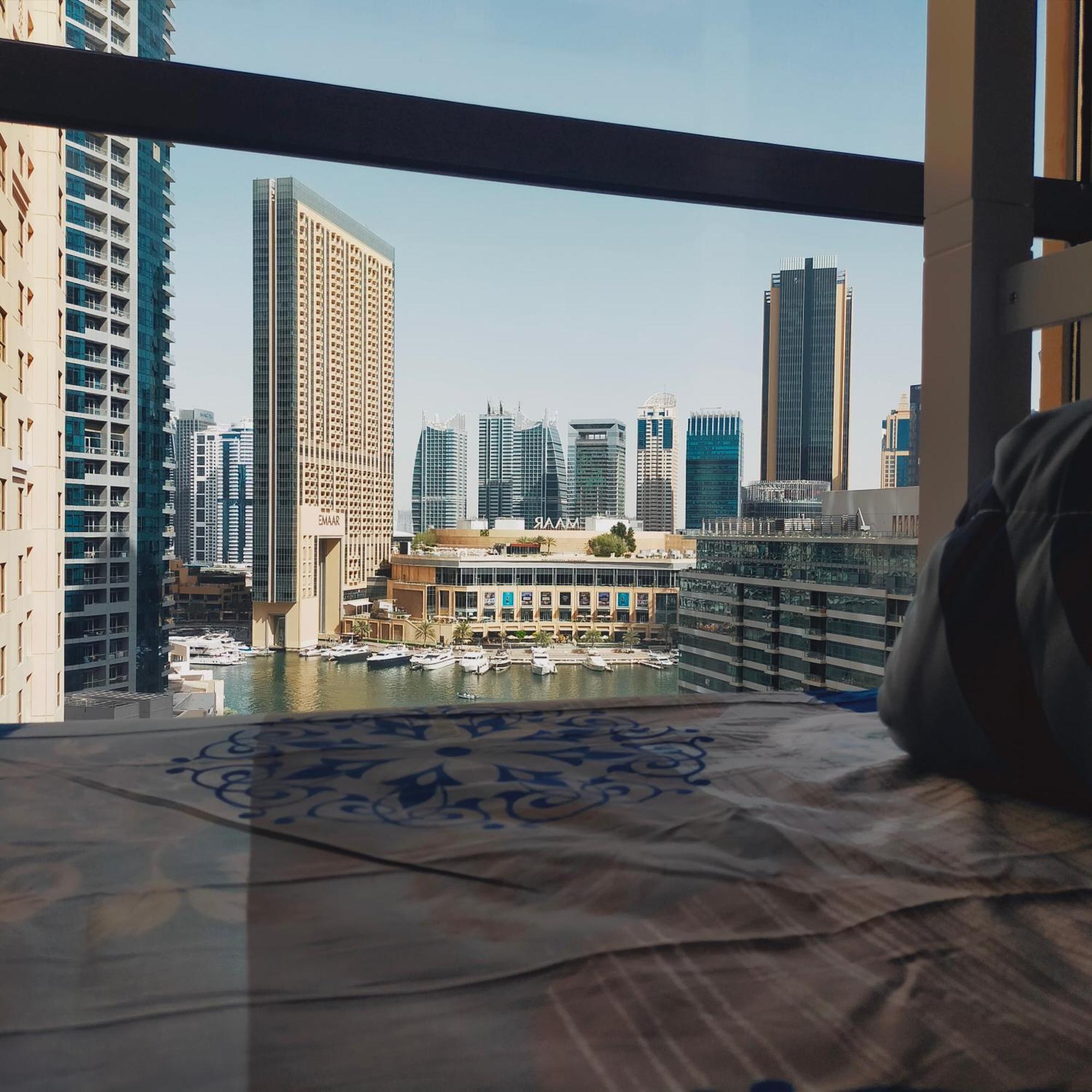 Sea La Vie Hostel Dubai Bagian luar foto